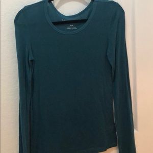 Green long sleeve shirt
